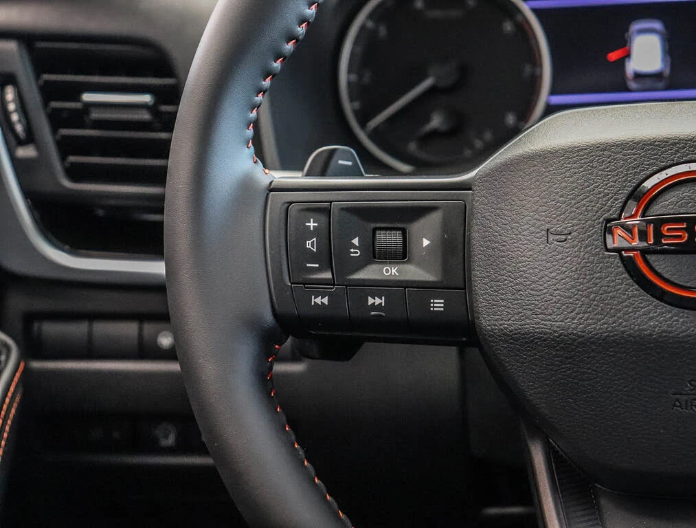 Nissan Rogue Rock Creek AWD, снимка 11 - Автомобили и джипове - 54227122