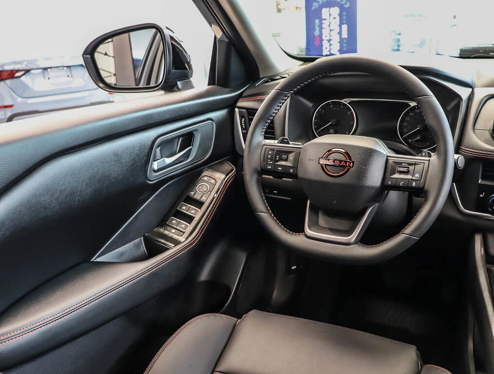 Nissan Rogue Rock Creek AWD, снимка 7 - Автомобили и джипове - 54227122