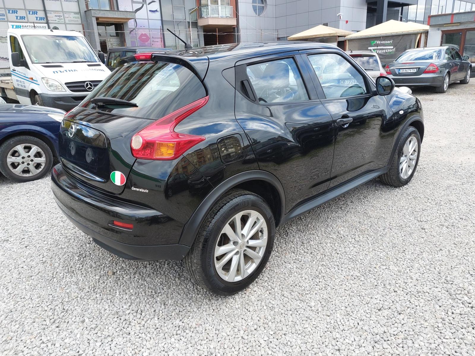Nissan Juke 1.6i, снимка 5 - Автомобили и джипове - 55112031