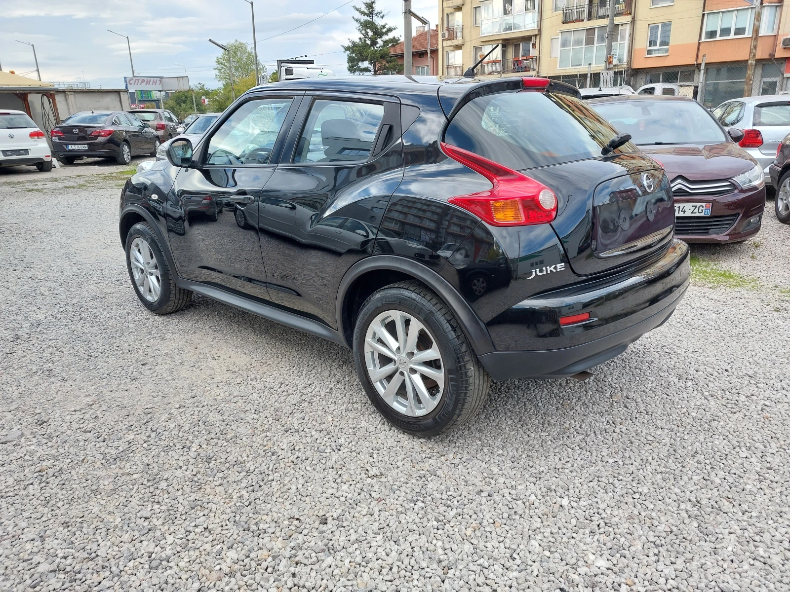 Nissan Juke 1.6i, снимка 7 - Автомобили и джипове - 55112031