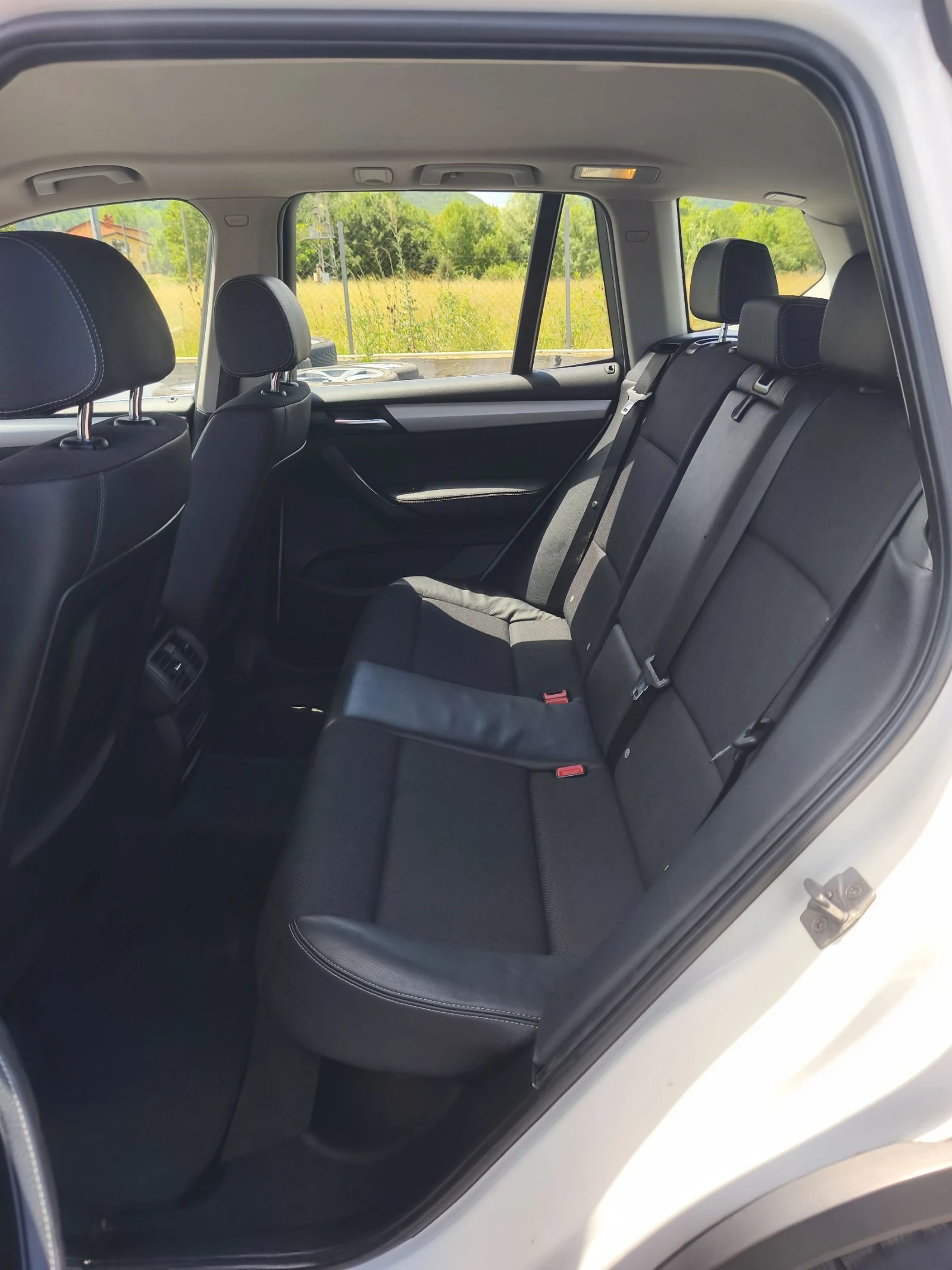 BMW X3 2.0d xDrive Swiss, снимка 8 - Автомобили и джипове - 55233161