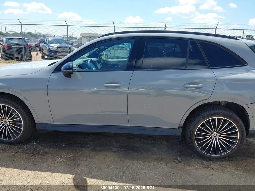 Mercedes-Benz GLC 300 4MATIC Автокредит Цена до България, снимка 7 - Автомобили и джипове - 55463166
