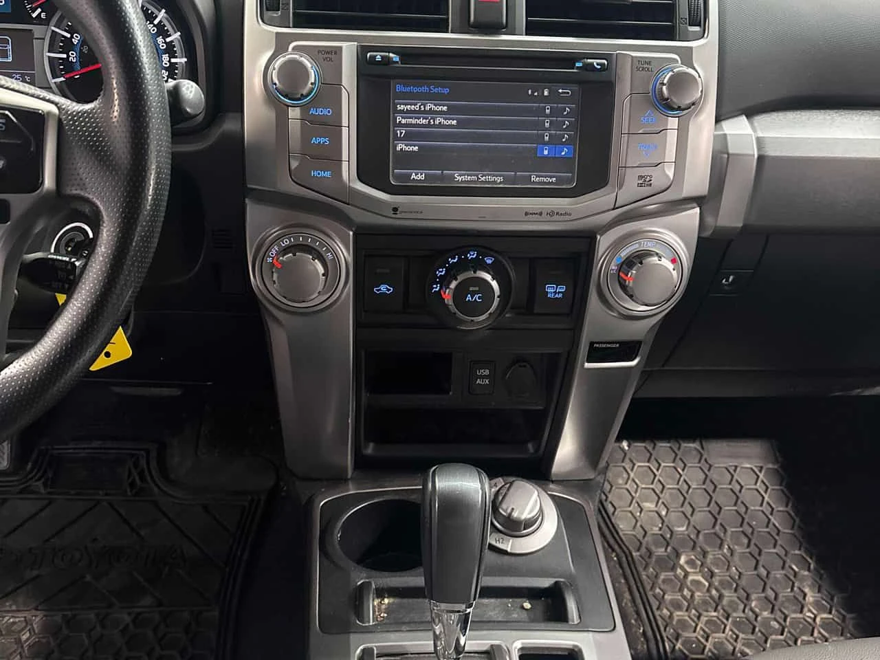 Toyota 4runner * 4WD * CARFAX * ОПЦИЯ ЗА ФИНАНСИРАНЕ , снимка 9 - Автомобили и джипове - 55623967