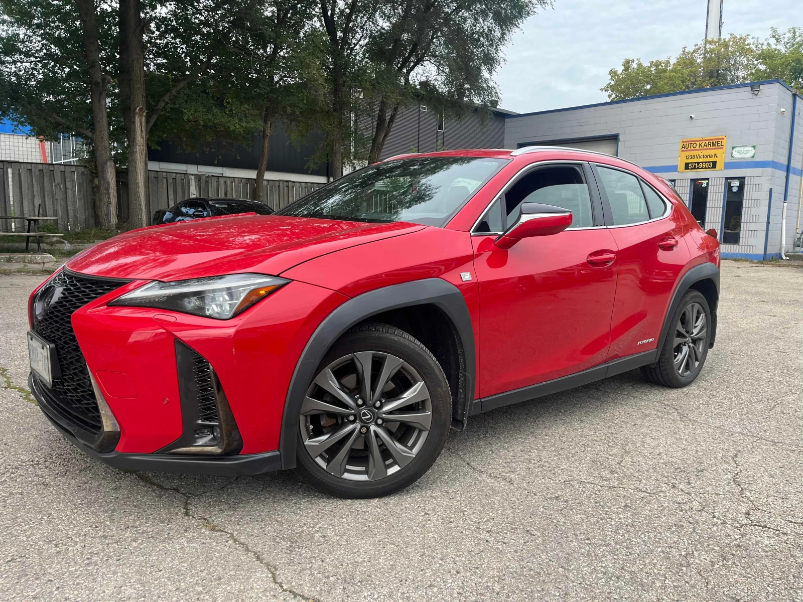 Lexus UX 250h  * CARFAX * ОПЦИЯ ЗА ФИНАНСИРАНЕ, снимка 15 - Автомобили и джипове - 56156349