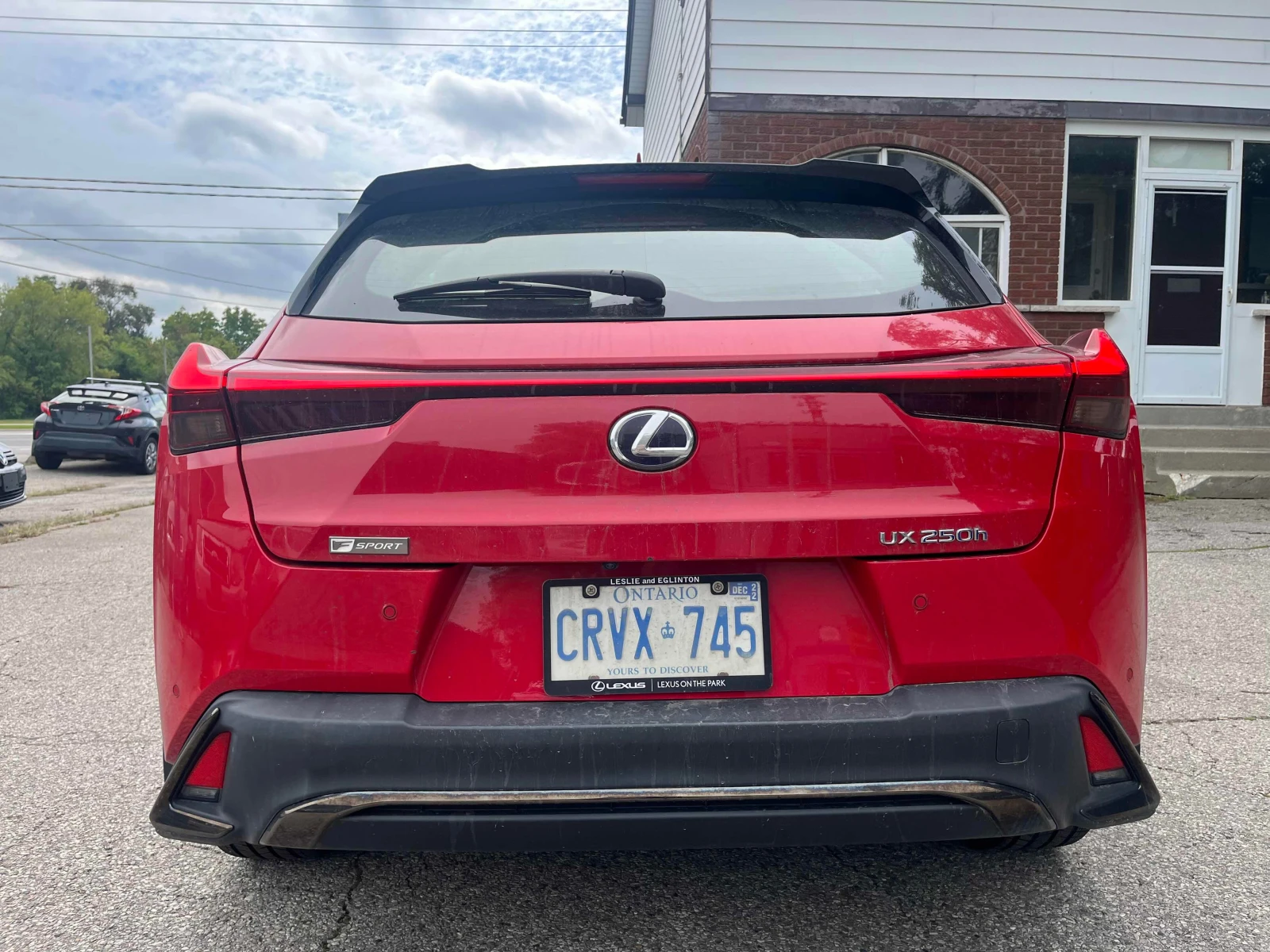 Lexus UX 250h  * CARFAX * ОПЦИЯ ЗА ФИНАНСИРАНЕ, снимка 4 - Автомобили и джипове - 56156349