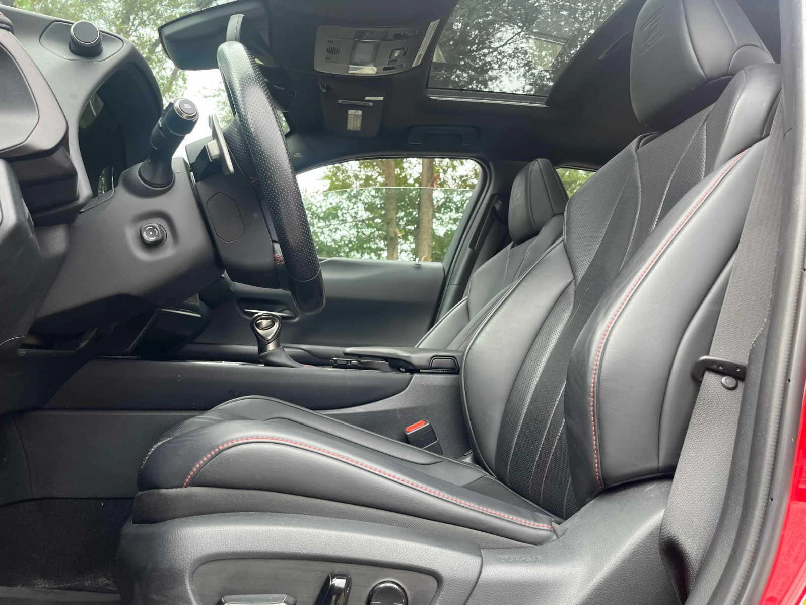 Lexus UX 250h  * CARFAX * ОПЦИЯ ЗА ФИНАНСИРАНЕ, снимка 5 - Автомобили и джипове - 56156349