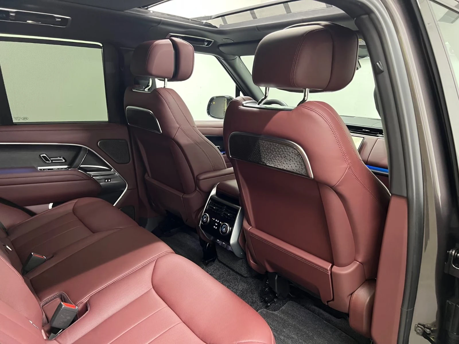Land Rover Range rover P550e / AUTOBIOGRAPHY / SVO / MERIDIAN / 360 / HUD | Mobile.bg � ����������� 17