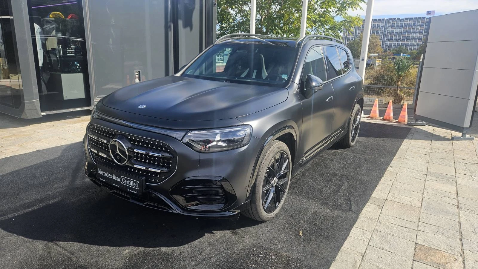 Mercedes-Benz GLB 220 4MATIC 6+ 1