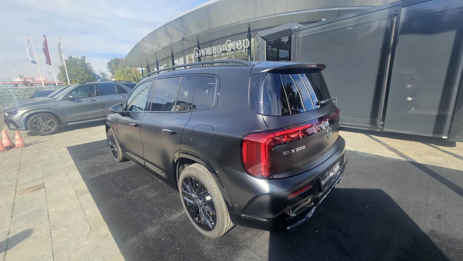 Mercedes-Benz GLB 220 4MATIC 6+ 1 | Mobile.bg � ����������� 4