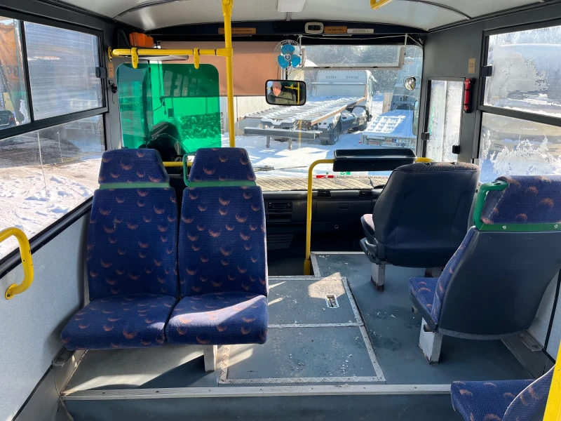 Isuzu Urban, снимка 7 - Бусове и автобуси - 53336234