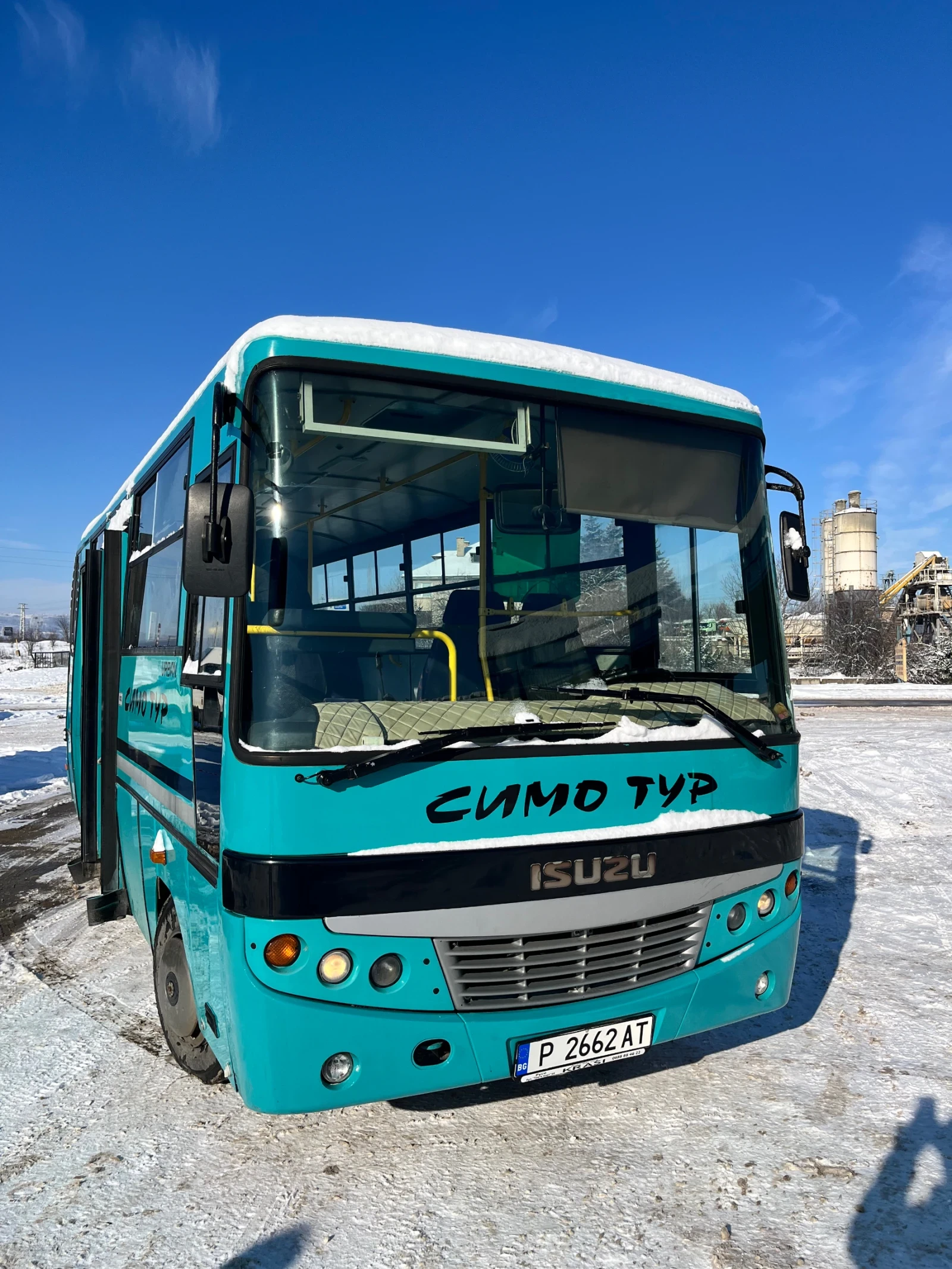 Isuzu Urban | Mobile.bg � ����������� 1