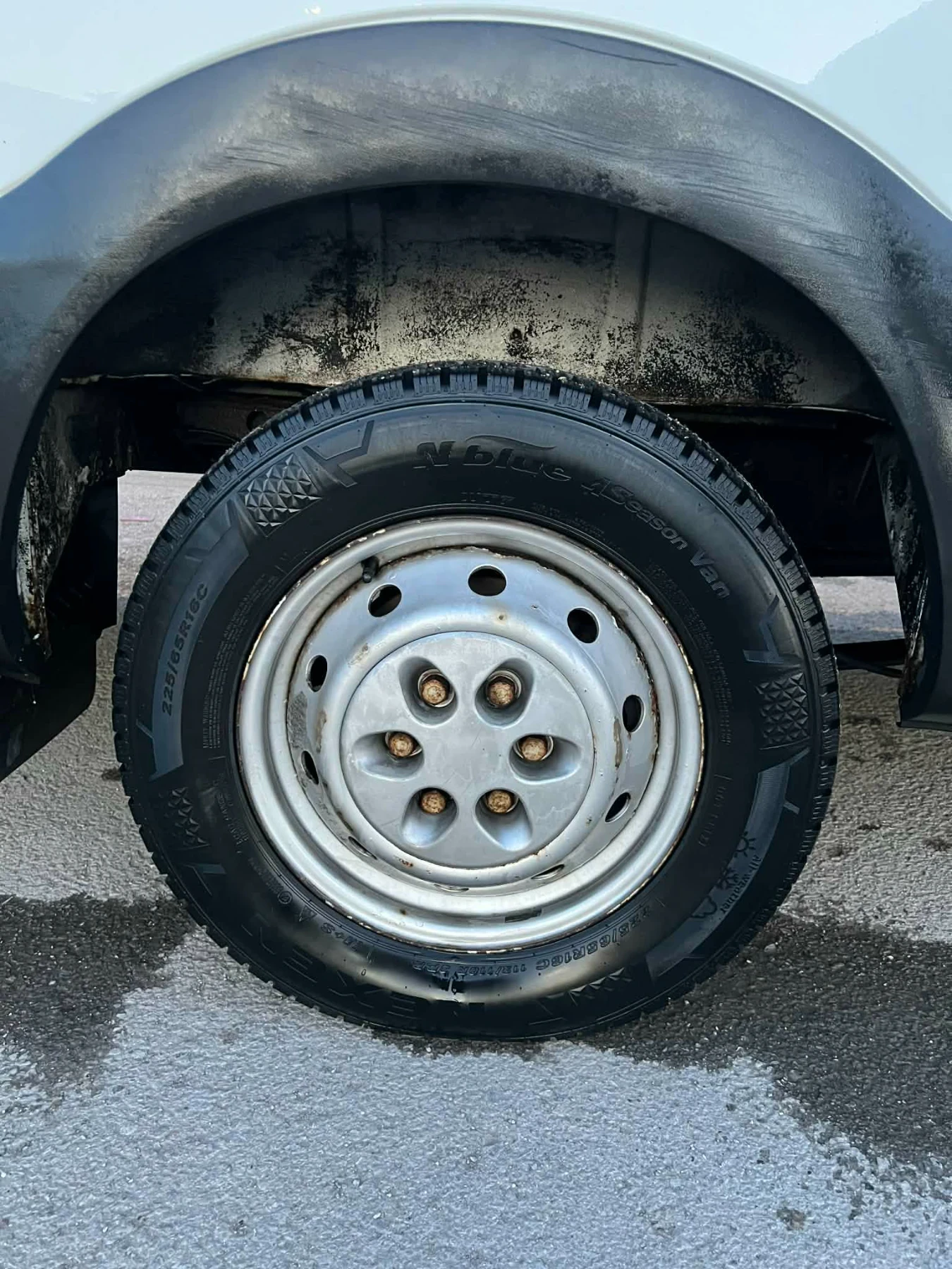 Iveco Daily, снимка 14 - Бусове и автобуси - 54284771