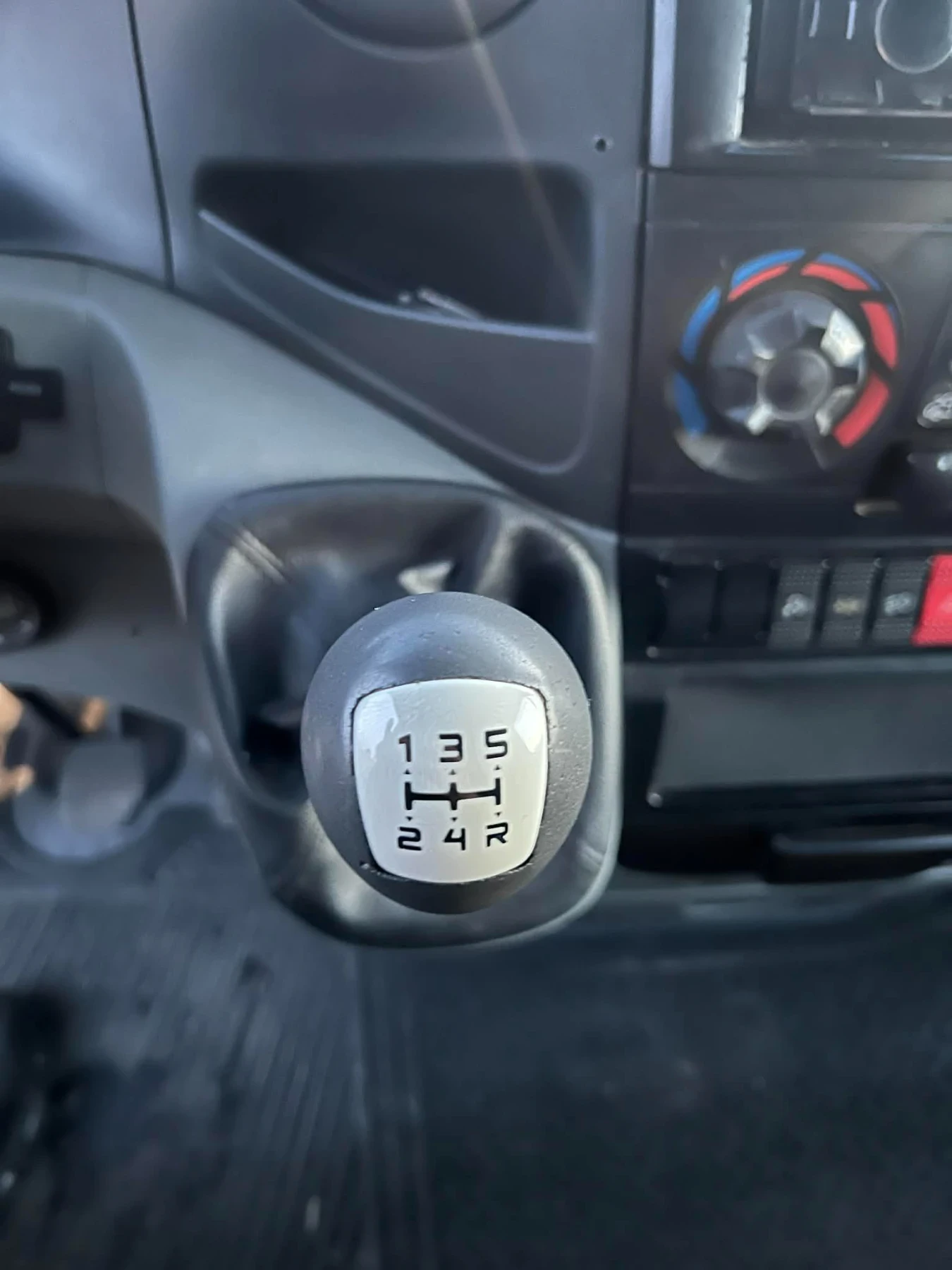 Iveco Daily, снимка 9 - Бусове и автобуси - 54284771