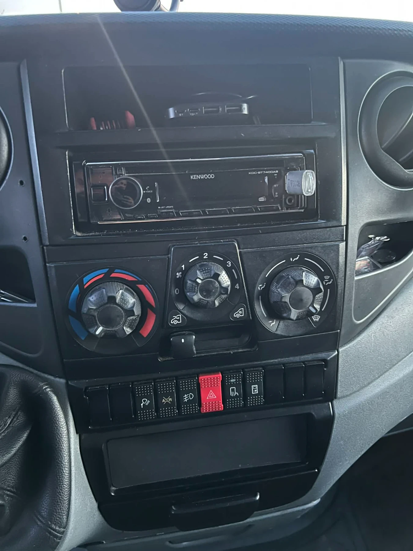 Iveco Daily, снимка 8 - Бусове и автобуси - 54284771