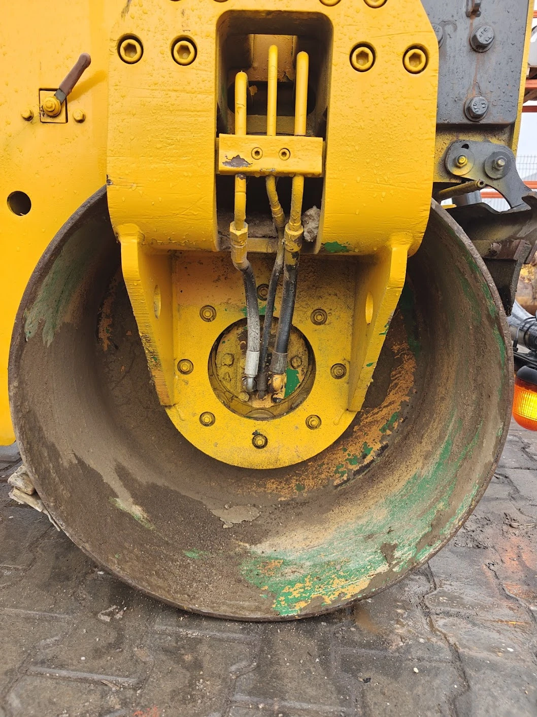 Валяк Друга марка Terex TV1200 - изображение 10