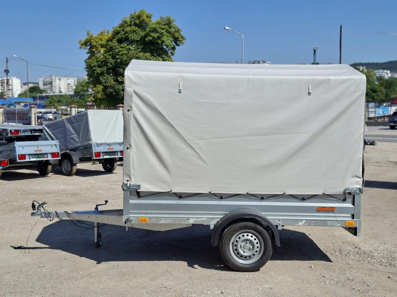 За автомобил Neptun N7-253 R HOBBY (С РЕСЬОРИ), снимка 3 - Ремаркета - 55440920