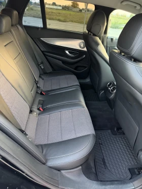 Mercedes-Benz E 220 AMG, снимка 13