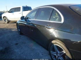 Mercedes-Benz E 300 * BURMESTER* KEYLESS* ПАНОРАМА* КОЖА* ПОДГРЕВ*  - 13750 € / 26892.66 лв. - 19744991 7