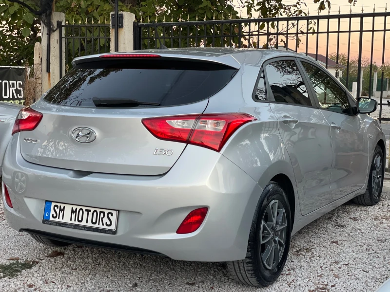 Hyundai I30 1.4i 1-ВИ Собст. ПЪЛЕН СЕРВИЗ, снимка 13 - Автомобили и джипове - 47695307