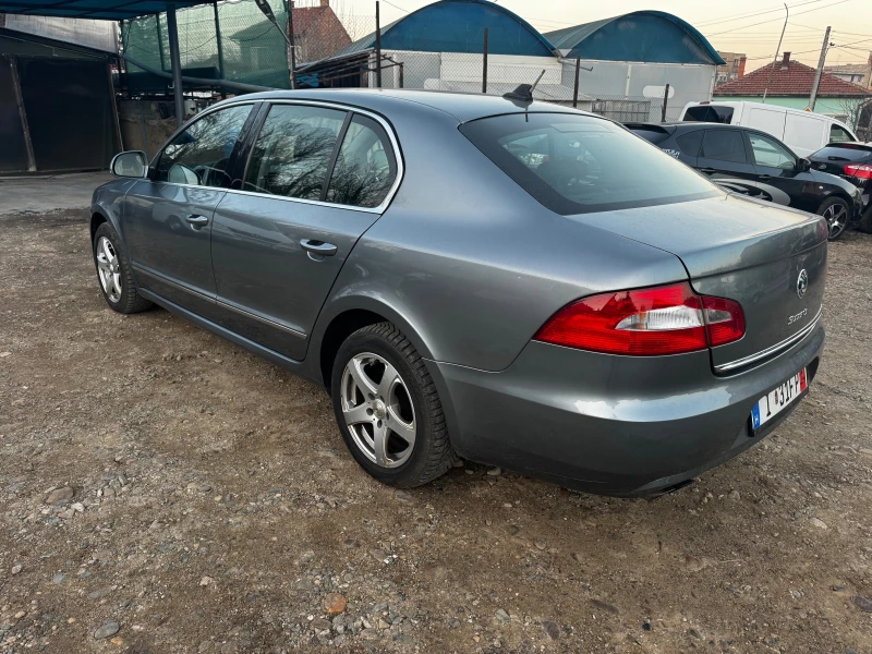 Skoda Superb 2.0TDI-170* AUTOMAT* BI XENON* NOV VNOS* , снимка 3 - Автомобили и джипове - 48732850