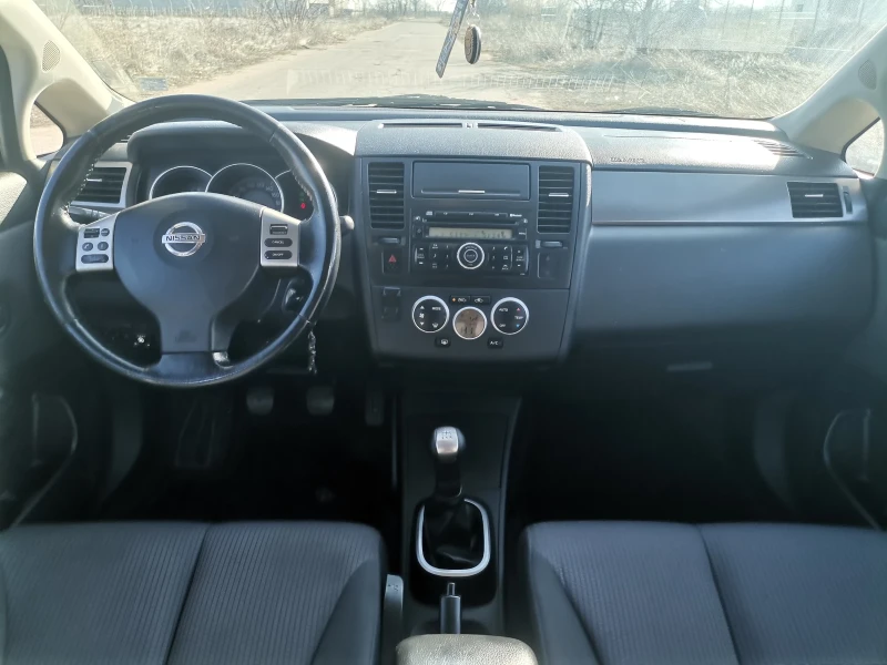 Nissan Tiida 1.6 Газ, снимка 11 - Автомобили и джипове - 48839979