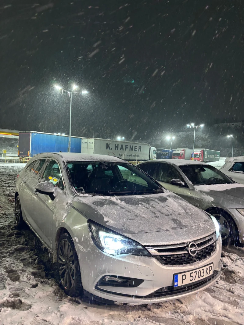 Opel Astra ST 1.6cdti, снимка 9 - Автомобили и джипове - 51608211