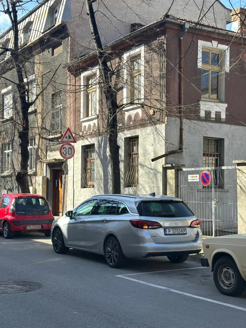 Opel Astra ST 1.6cdti, снимка 10 - Автомобили и джипове - 51608211