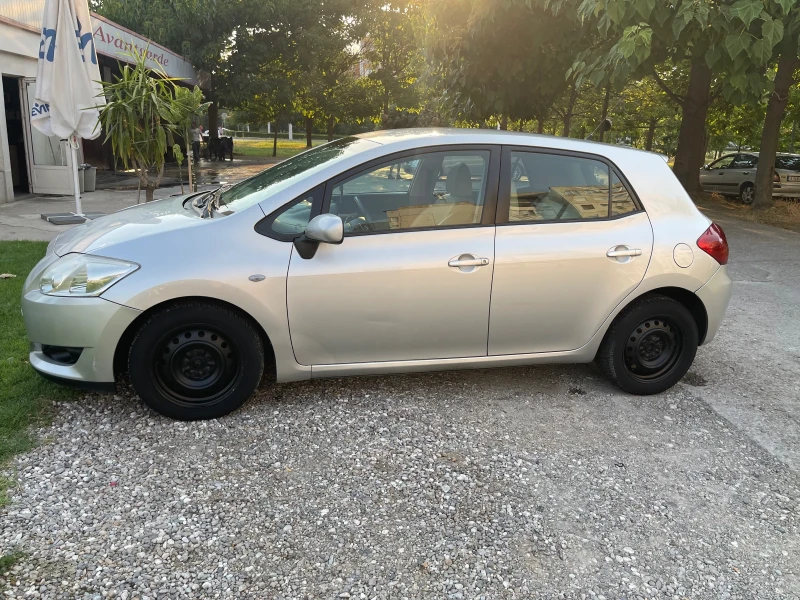 Toyota Auris  1.4 D4D / КОЖА, снимка 2 - Автомобили и джипове - 51996332