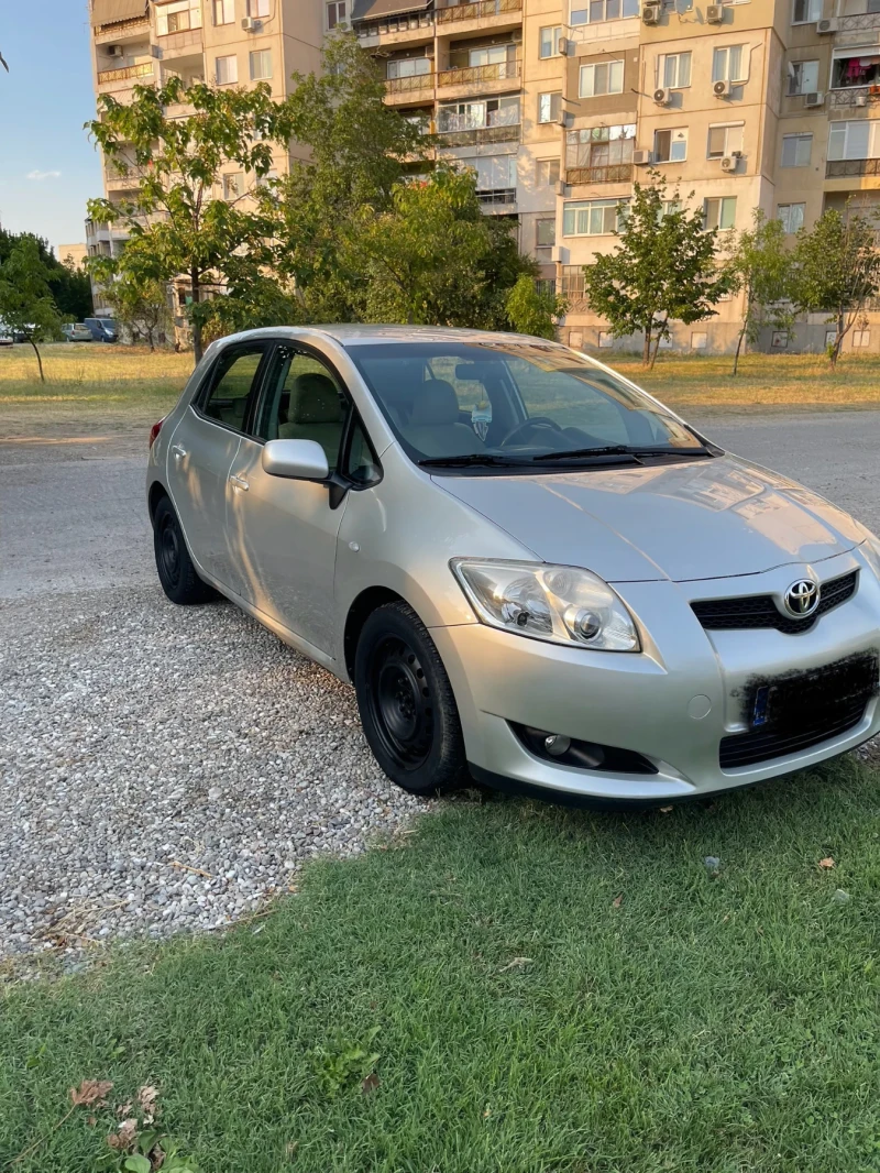 Toyota Auris  1.4 D4D / КОЖА
