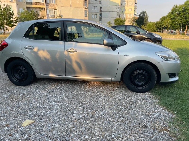 Toyota Auris  1.4 D4D / КОЖА, снимка 3 - Автомобили и джипове - 51996332