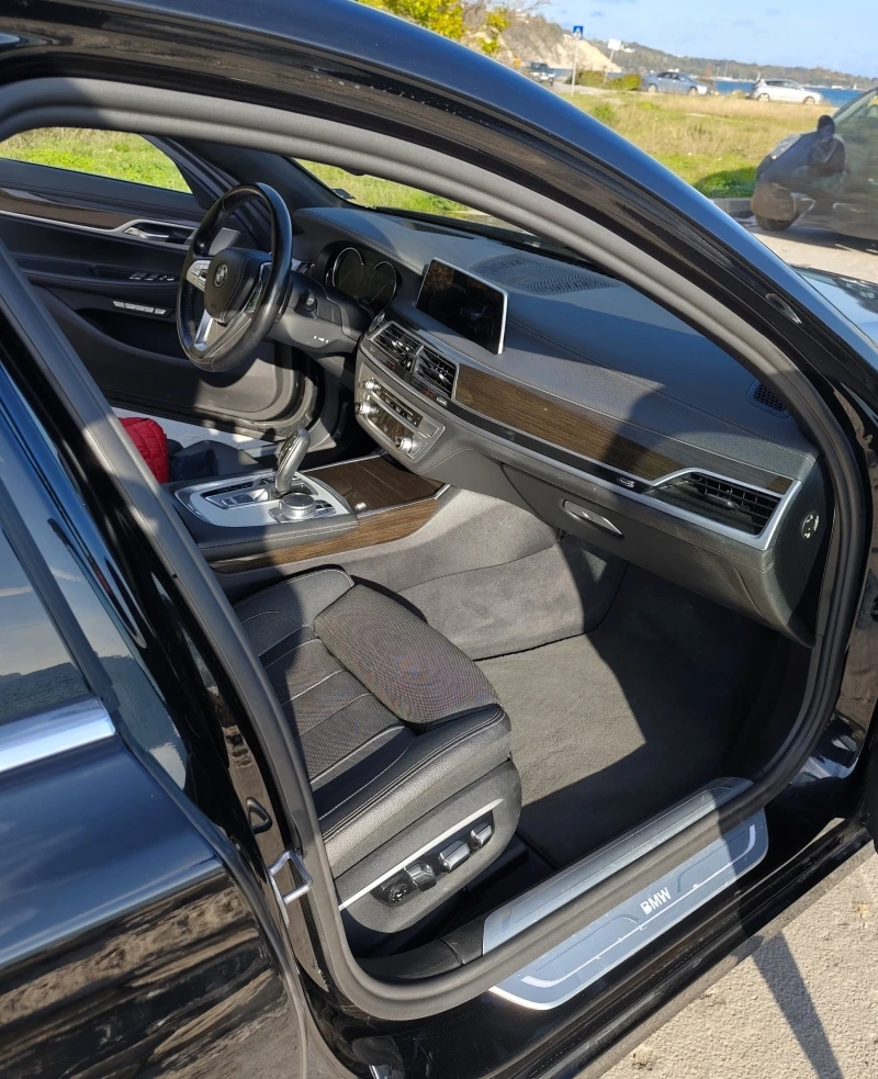 BMW 740 LD xDrive, снимка 12 - Автомобили и джипове - 52291775