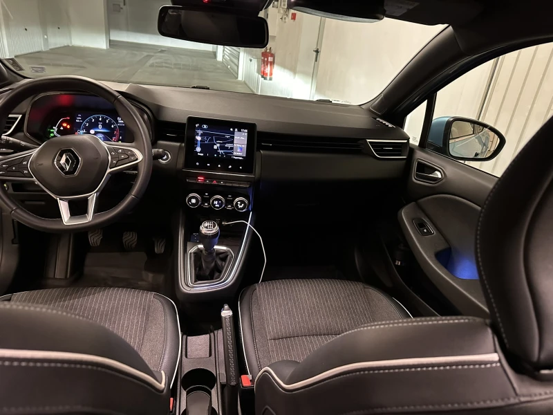 Renault Clio V TCE 100 LPG, снимка 11 - Автомобили и джипове - 52726106