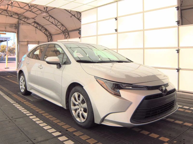 Toyota Corolla LE , снимка 3 - Автомобили и джипове - 52912040