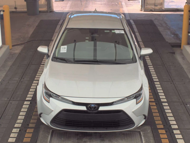 Toyota Corolla LE , снимка 2 - Автомобили и джипове - 52912040