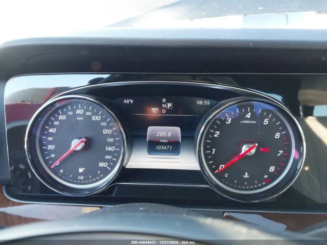 Mercedes-Benz E 300 * BURMESTER* KEYLESS* ПАНОРАМА* КОЖА* ПОДГРЕВ* , снимка 10 - Автомобили и джипове - 53972081