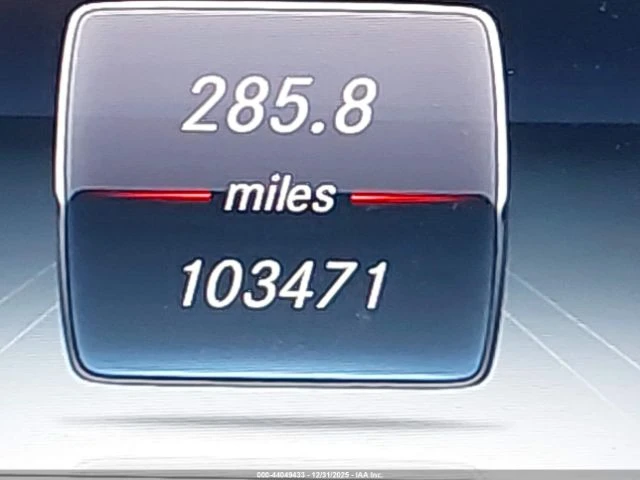 Mercedes-Benz E 300 * BURMESTER* KEYLESS* ПАНОРАМА* КОЖА* ПОДГРЕВ* , снимка 13 - Автомобили и джипове - 53972081