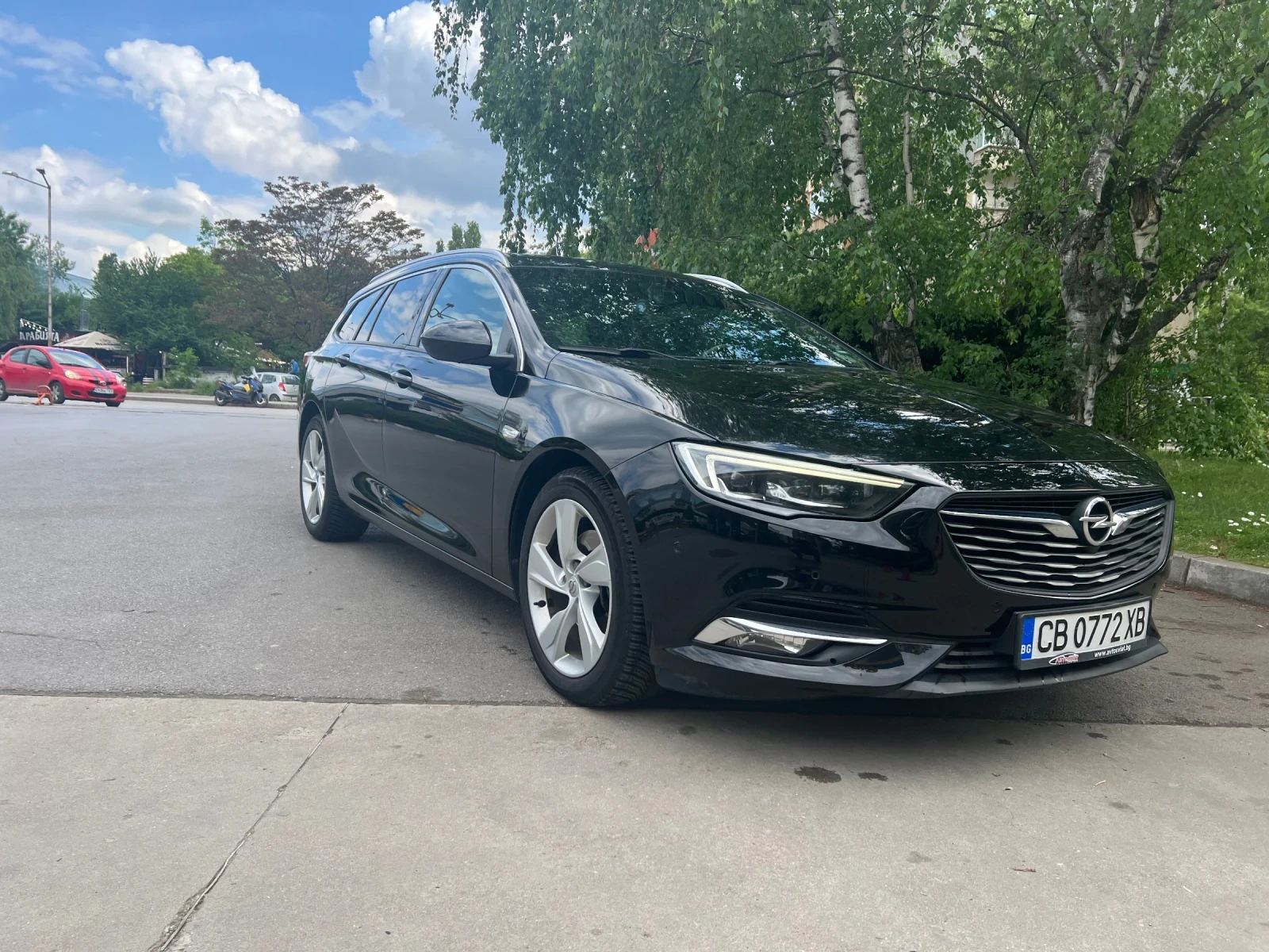 Opel Insignia 2.0D 8EAT - изображение 2