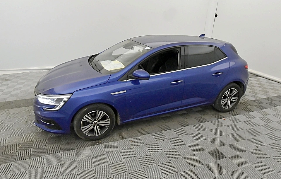 Renault Megane AUTOMATIC - изображение 6