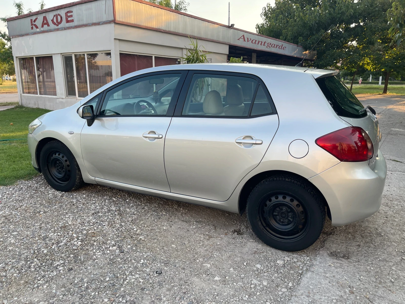 Toyota Auris  1.4 D4D / ���� | Mobile.bg � ����������� 15