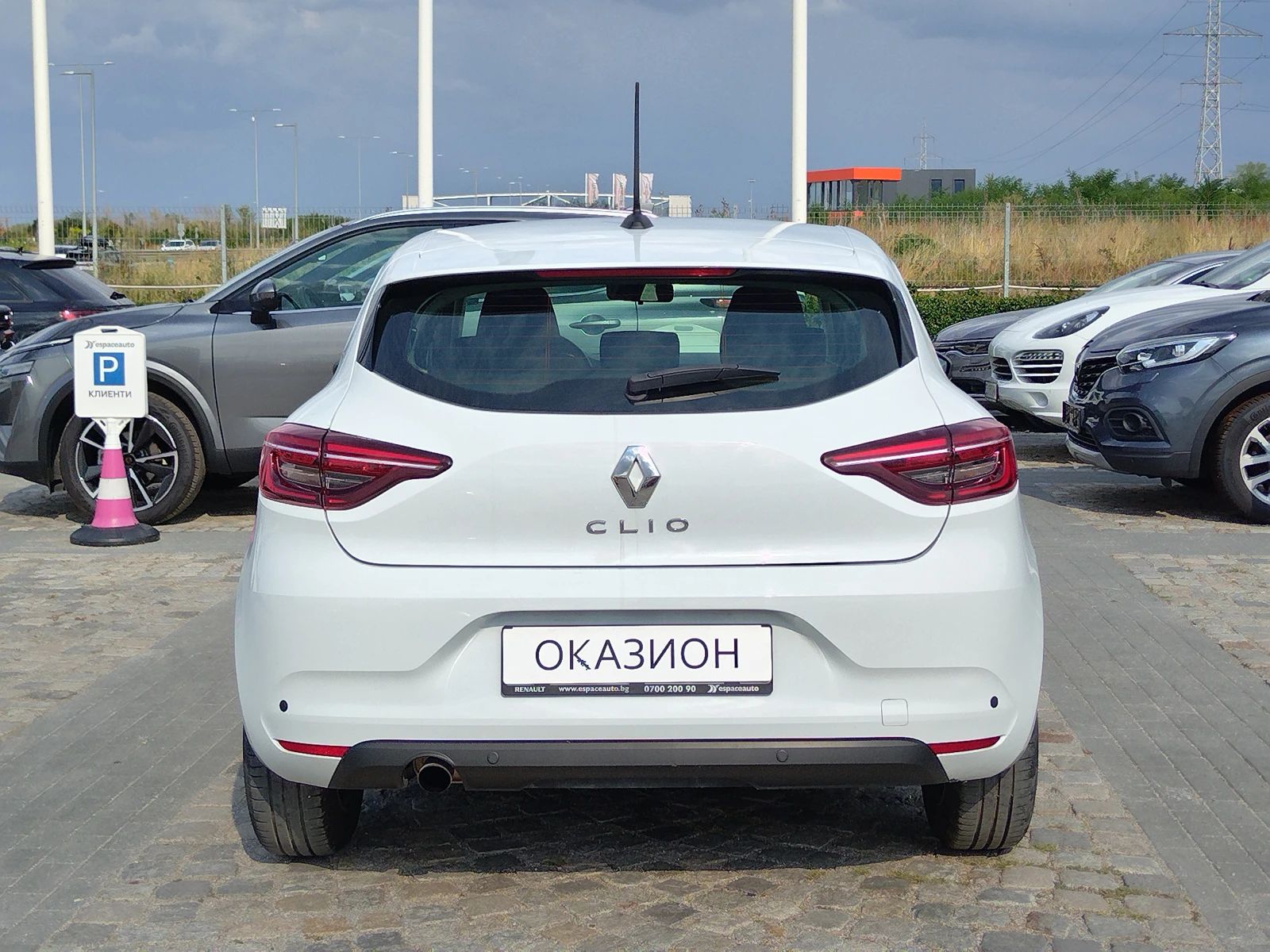 Renault Clio 1.0TCe/ 100к.с./Life - изображение 6