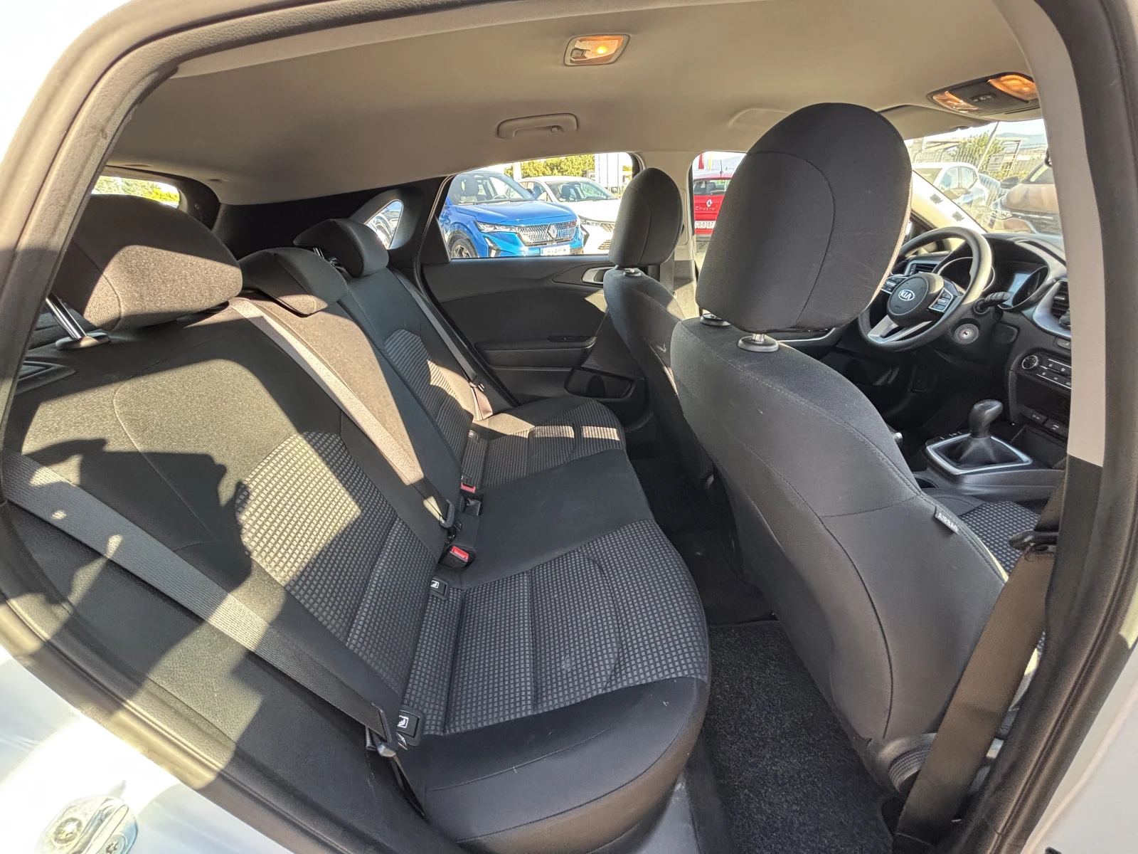 Kia Ceed 1.6 . / 115 .. | Mobile.bg   9