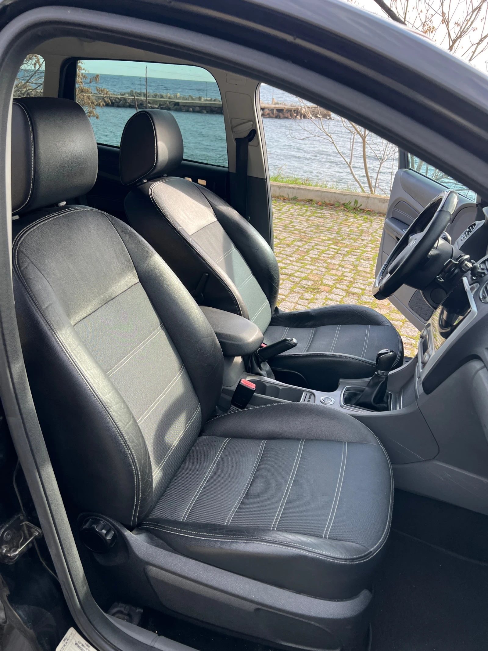 Ford Focus 1.6 TDCI - изображение 6