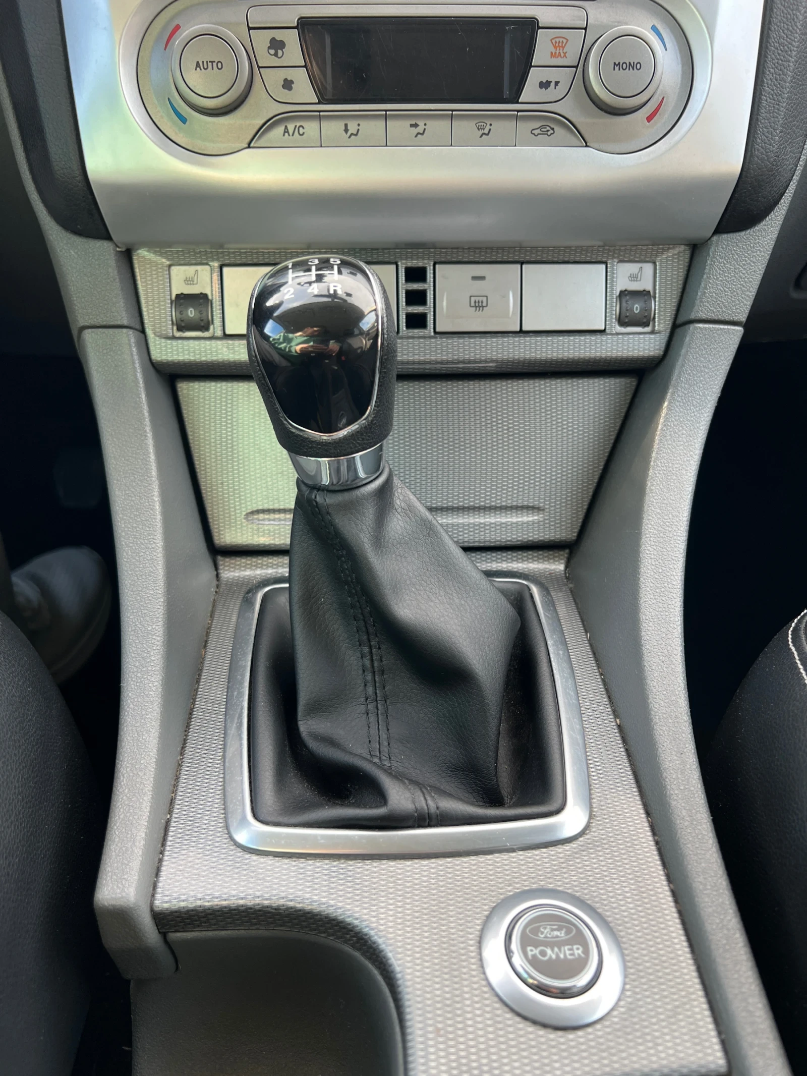 Ford Focus 1.6 TDCI - изображение 9