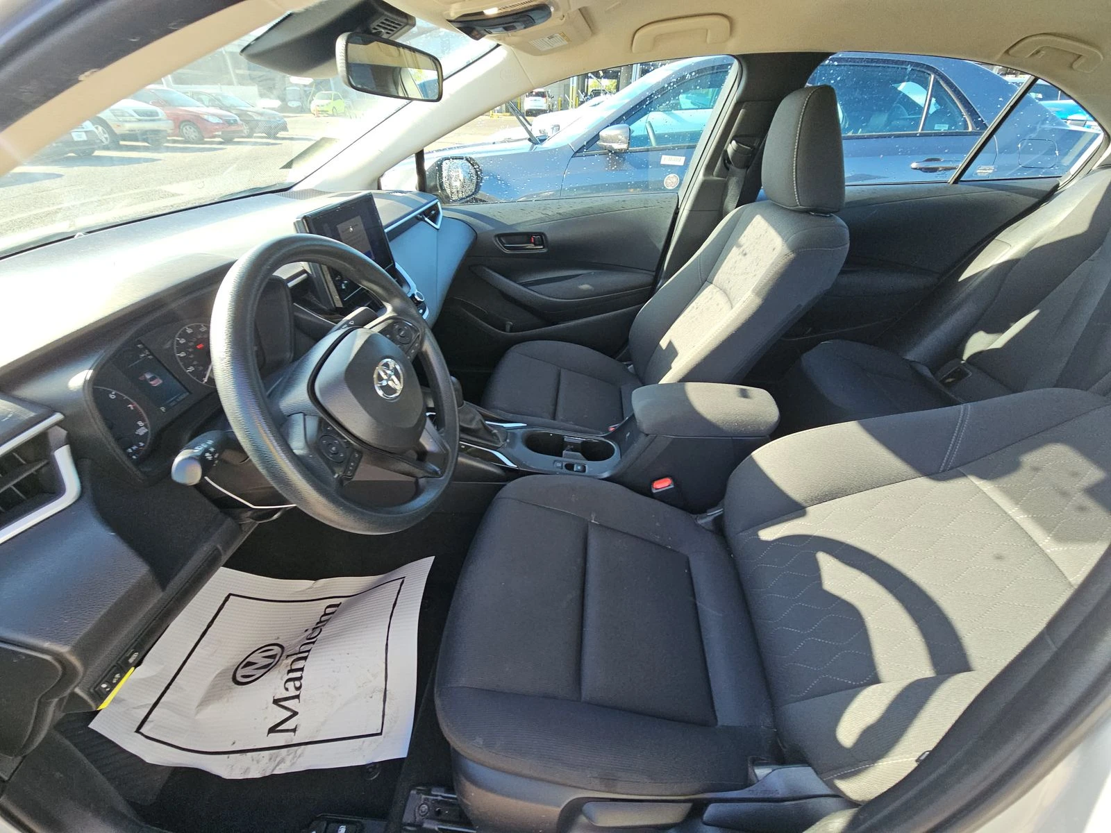 Toyota Corolla LE  - изображение 10