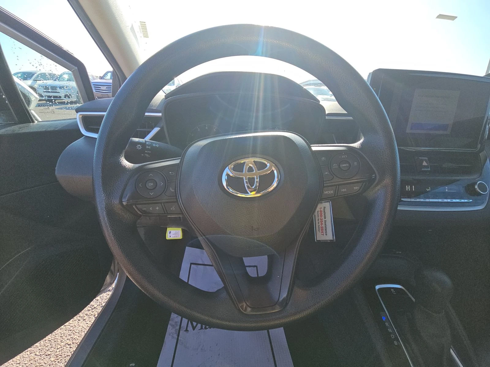 Toyota Corolla LE  - изображение 7