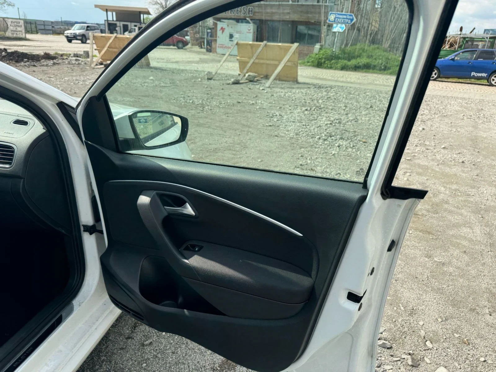 VW Polo 1.0 ALLSTAR, снимка 7 - Автомобили и джипове - 54796927