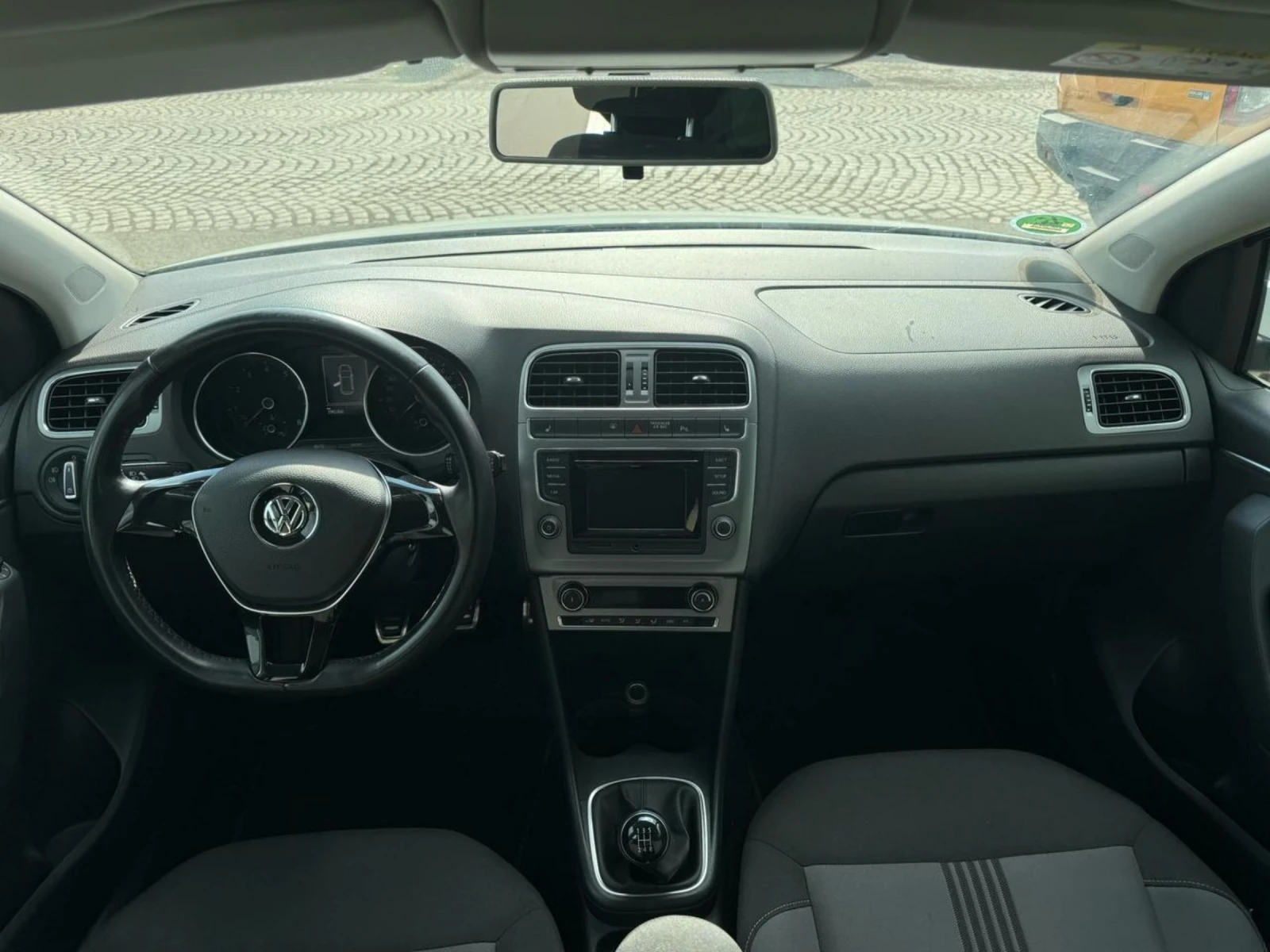 VW Polo 1.0 ALLSTAR, снимка 10 - Автомобили и джипове - 54796927