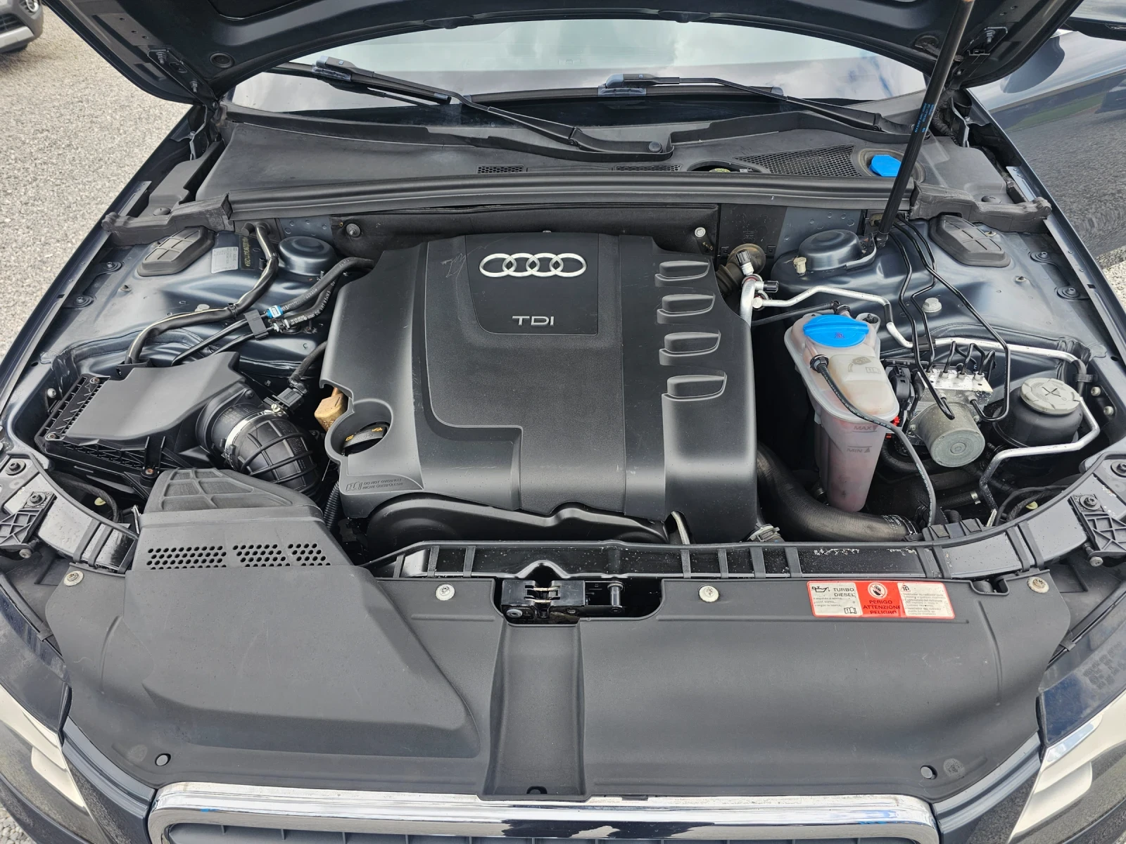 Audi A4 2.0 tdi ABTOMAT , снимка 13 - Автомобили и джипове - 54388964