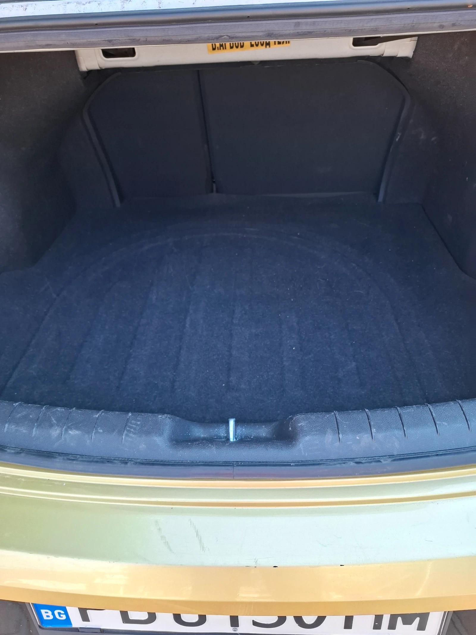 Hyundai Elantra, снимка 8 - Автомобили и джипове - 54438495