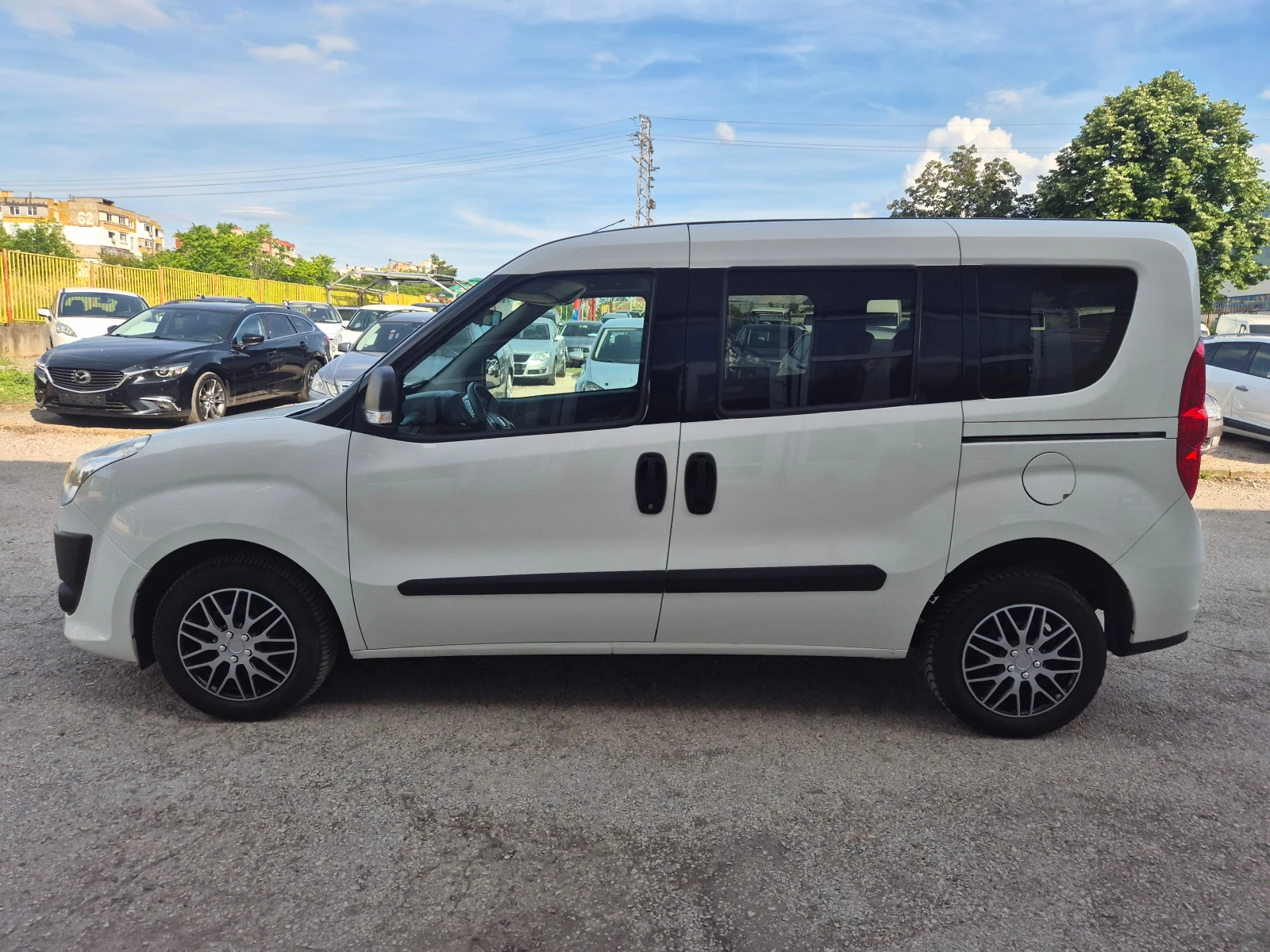 Fiat Doblo 1.6JTD 105КС ITALY TOP, снимка 8 - Автомобили и джипове - 54857676